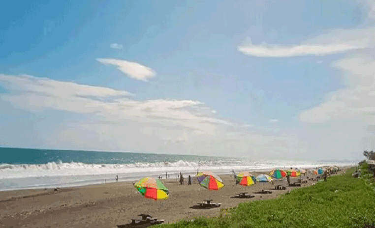 Promo Menarik Paket Liburan di Pantai Mliwis